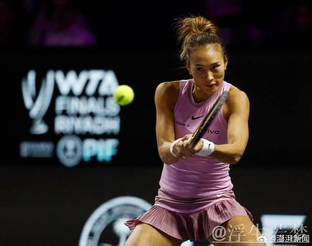 郑钦文惜败 无缘首次草地赛决赛