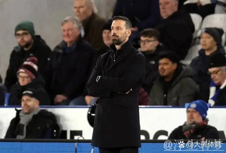 莱斯特城逆转取胜,打破99天不胜魔咒,范尼率队逃离降级区! 莱斯特城逆转取胜,打破99天不胜魔咒,范尼率队逃离降级区!