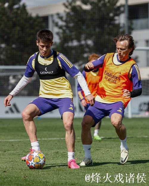 德甲部分球队恢复“分小组训练”